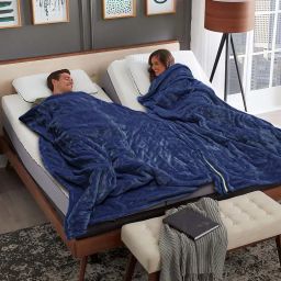 "🌟 WarmGlow Blanket 🔥"