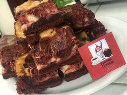 Red Velvet Cheesecake Brownie