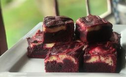 Red Velvet Cheesecake Brownie