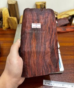 Shwe Sandalwood_အိန္ဒိယနံ့သာနီ 