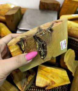 Shwe Sandalwood_ဩစတေးလျ တောင်နံကတိုး