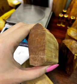 Shwe Sandalwood_နံ့သာဖြူ