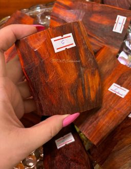 Shwe Sandalwood_အိန္ဒိယနံ့သာနီ 