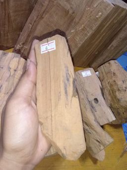 Shwe Sandalwood_ကရမက်