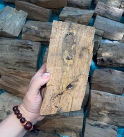 Shwe Sandalwood_ကရမက်