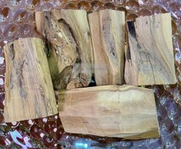 Shwe Sandalwood_ဩစတေးလျ တောင်နံကတိုး