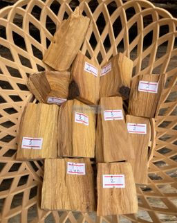 Shwe Sandalwood_ဩစတေးလျ တောင်နံကတိုး