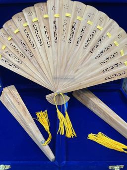 Shwe Sandalwood_နံ့သာဖြူ ယပ်တောင်