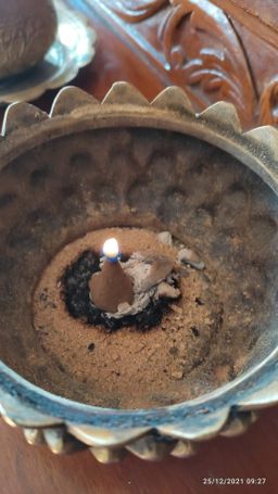 Shwe Nathar_နံ့သာအမွှေးခဲ Collection #