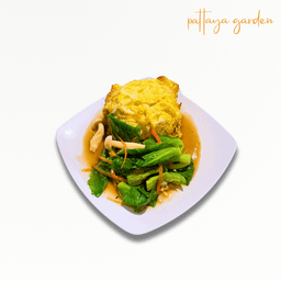 Steamed Rice with Omelette & Vegetables