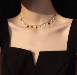 Neck lace