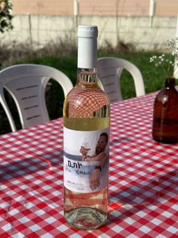 יין לבן יבש יותם 