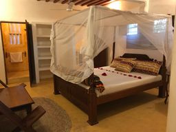 1 bedroom beachfront apartment available in Lamu Bed and breakfast