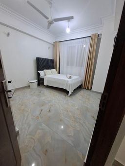 2 Bedroom Sea View Apartment Mombasa CBD right behind DT Dobie on Moi Avenue 