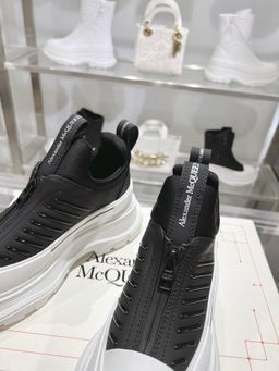 ALEXANDER MCQUEEN