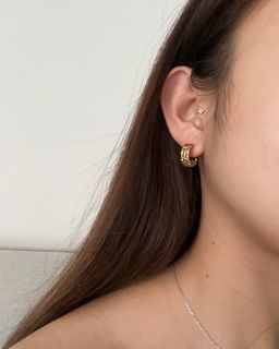 GOLD FOIL HOOP 
