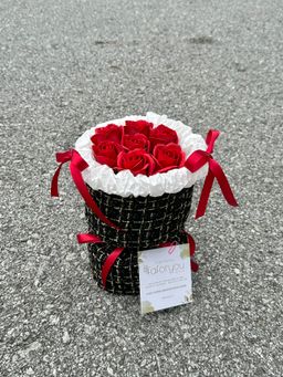 7 Stalk Ribbon Chanel Bouquet 