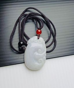WHITE JADEITE JADE RU YI - NECKLACE