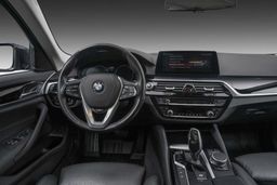 BMW Série 5 530e iPerformance eDrive edition  SportLine 2019