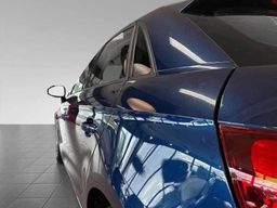 Audi  1.0 TFSI SPORT S-TRONIC 