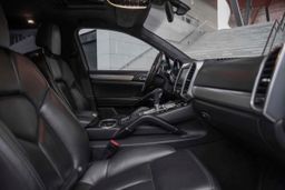 Porsche Cayenne TURBO 2010