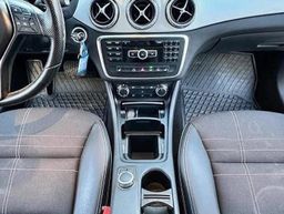 Mercedes-Benz CLA 2004