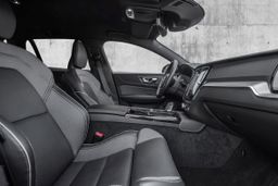 Volvo V60 T6 AWD R-Design 2022