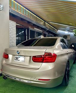 BMW 328i Luxe 245cv AT