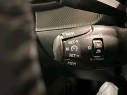 Peugeot e2008 Allure 136CV 2021