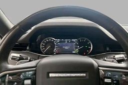 Range Rover Evoque P300e AWD R-Dynamic S Hook