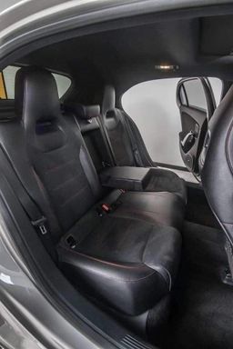 MERCEDES-BENZ A180 d  Pack AMG 2020