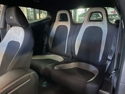 Volkswagen Scirocco R 2.0 265 CV 2011