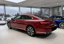 Volkswagen Arteon / 2021