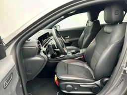 Mercedes-Benz A  / 2019