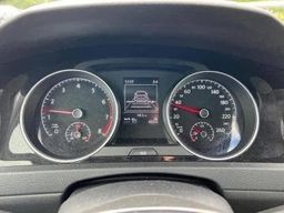 Volkswagen Golf / 2016 