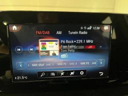 Mercedes-Benz GLA 250 / 2021