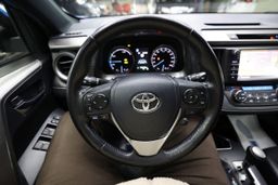 Toyota RAV4 /2016
