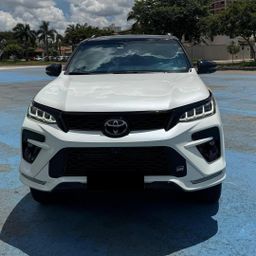 Toyota Hilux Sw4 GR-S