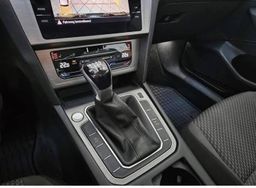 Volkswagen Passat 2.0 TDI / 