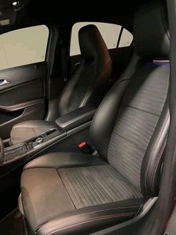  Mercedes-Benz A 180  / 2018 