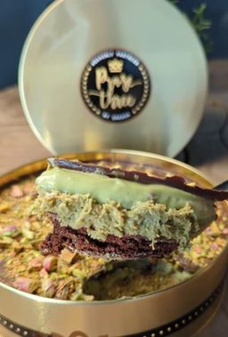 Praise Three - Viral Iconic Pistachio Dreamcake (750g)