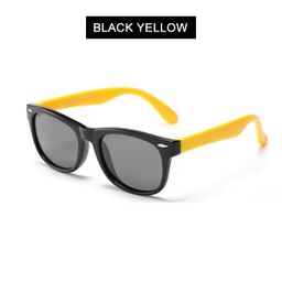 Madoow & Jaalle (Black Yellow) – Xarrago iyo firfircooni isku jira