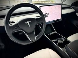 TESLA MODEL 3 Standard /2020