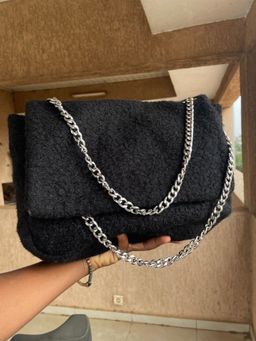 Sac porté épaule fausse fourrure 