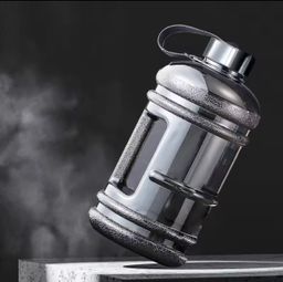 2lt petg large capacity water bottle for training 