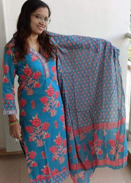 Floral Printed V Neck Cotton Suit