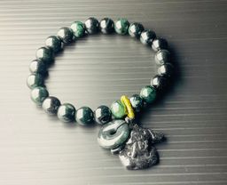 DARK GREEN JADEITE WITH CINNAMOROLL