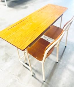 Carteira escolar dupla 