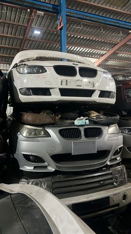 BMW e60  Msport bumper 