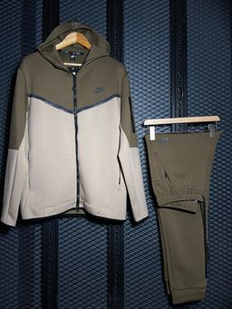 Brown/Grey